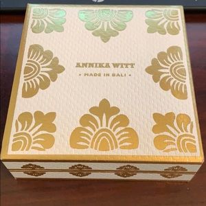 Annika Witt the tree of life necklace